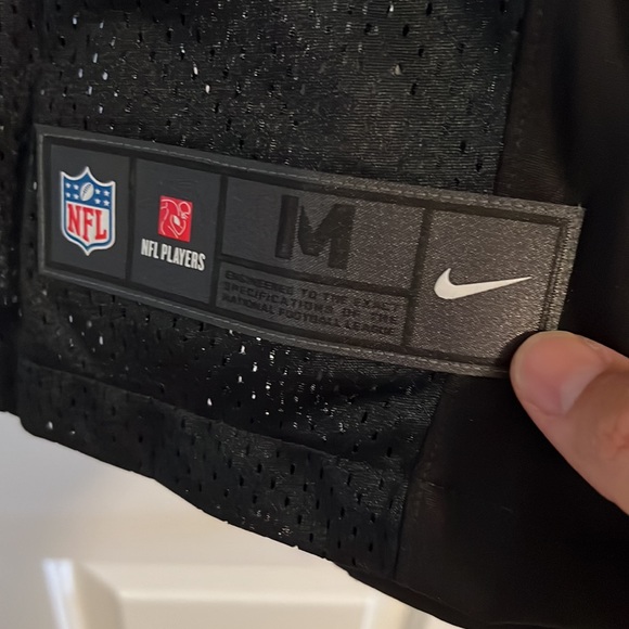 Like new Carolina Panthers Kelvin Benjamin Jersey Size M - Picture 2 of 4